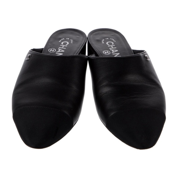 AUTHENTIC Chanel 2018 Interlocking CC Logo Mules Women's Size: 7 | IT 37 - Picture 1 of 16
